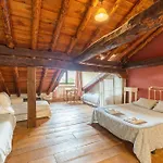La Casona Y Casitas De Tabladillo *
