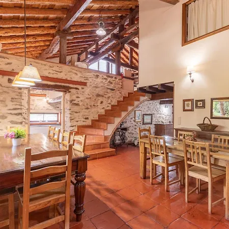 La Casona Y Casitas De Tabladillo 펜션 *