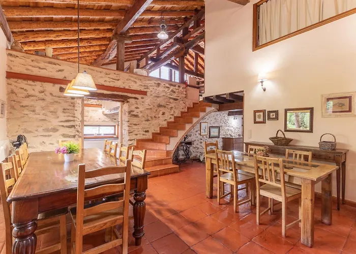 La Casona Y Casitas De Tabladillo Dom wakacyjny