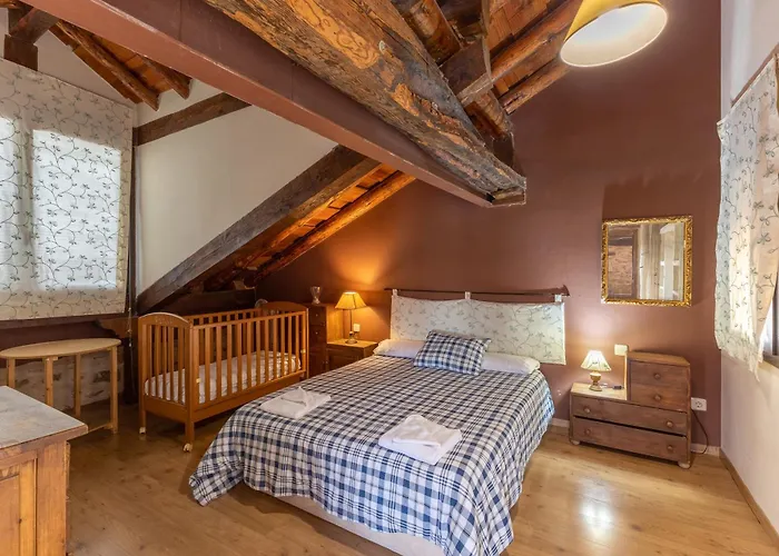 Dom wakacyjny La Casona Y Casitas De Tabladillo *